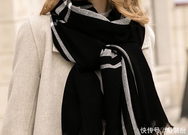 动人|别让“围巾”拉低档次,这5种系围巾技巧,成功避开“雷区”