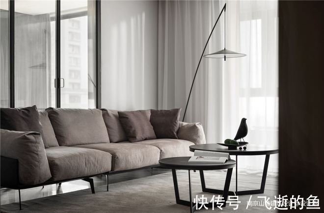 含蓄|明净、含蓄、敛藏的灰色家