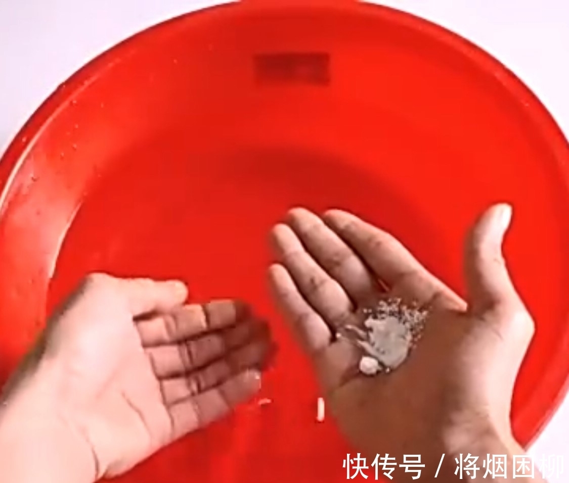 效果|洗脸水里加点它,一周皮肤变得又白又嫩,比洗面奶效果还好