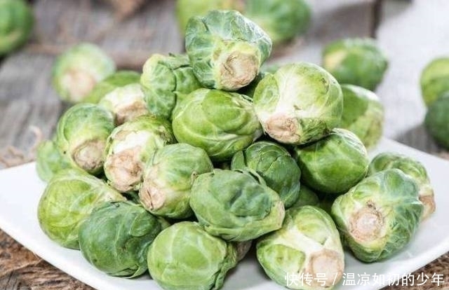 小叶球|爷爷在家盆栽的这种蔬菜，一株结果百十颗，吃不完送邻居