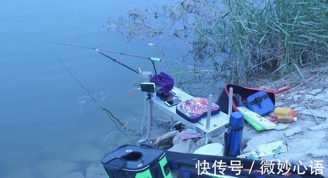 酒米|不怕小鱼的蚯蚓挂法,无倒刺鱼钩适用,秋冬野钓上鱼更多!