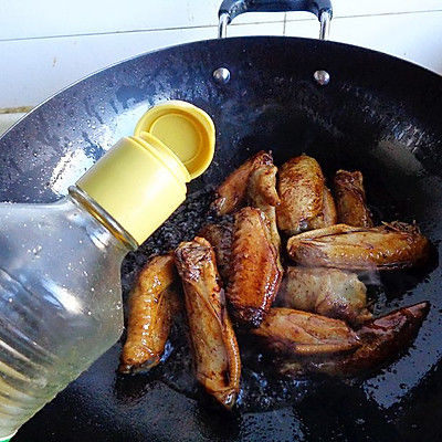 土豆烧鸡翅|土豆烧鸡翅