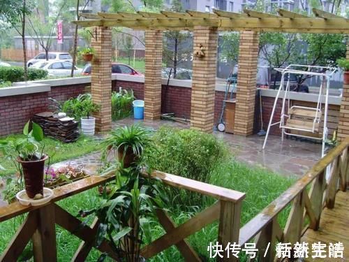 买房|一楼带院子和顶楼带露台,选哪个房子更好?建筑学家给出答案