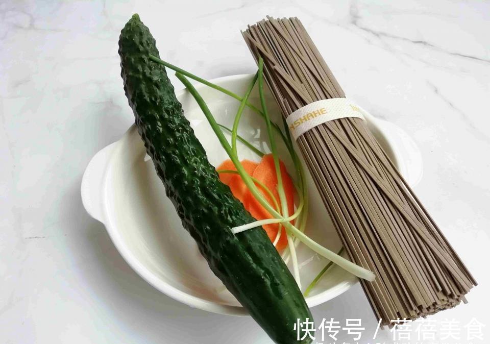 胡萝卜|30岁女人的轻断食晚餐,两个月瘦了10斤,朋友:真自律难怪身材好