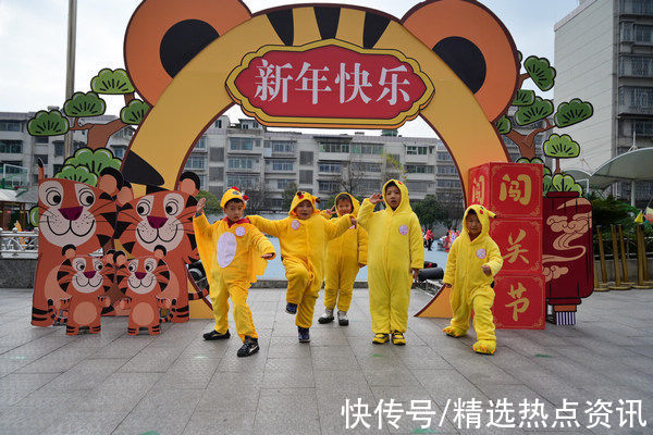 贵阳市第四实验小学|贵阳市第四实验小学低段期末游戏“闯关节”妙趣横生