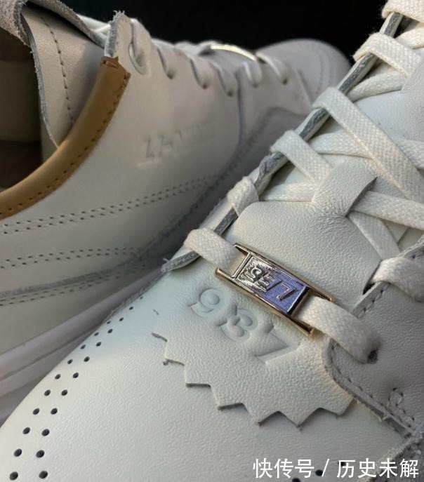 鞋款 阿迪签名鞋首发“棉花糖”配色,耐克阿迪也开始抄袭国产品牌了!