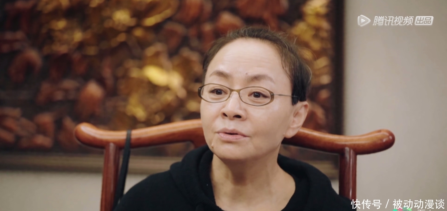 解说词|郭麒麟被宋丹丹问感情状况,李雪琴吐槽真人秀假,这档综艺真有毒