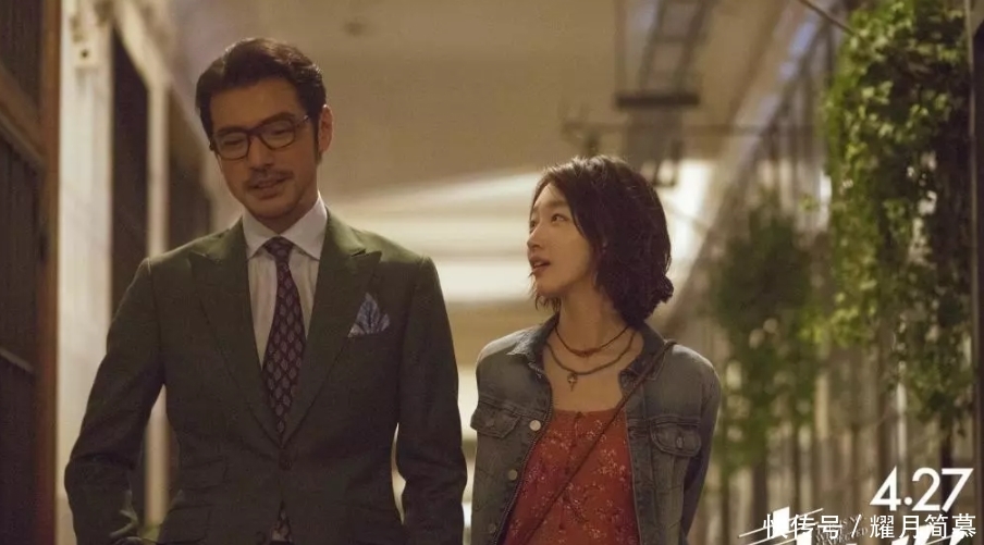 媒体报道称,这名和张蓝心在家中共度良宵的男子,是香港新晋导演许宏宇