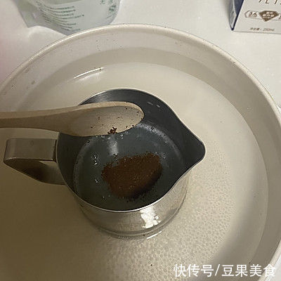 大厨教我的咖啡渣香皂的做法,果然好吃到没朋友