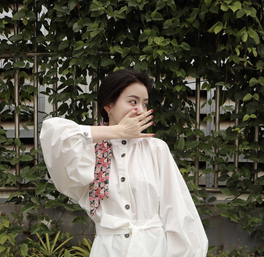 碎花裙|春天穿连衣裙就试试这些基础款,清新减龄又温柔,谁穿谁美