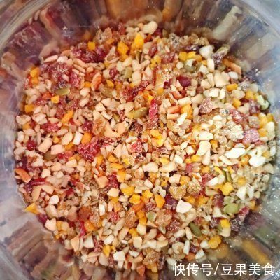 搅拌均匀|广式伍仁月饼(手工馅料制作)