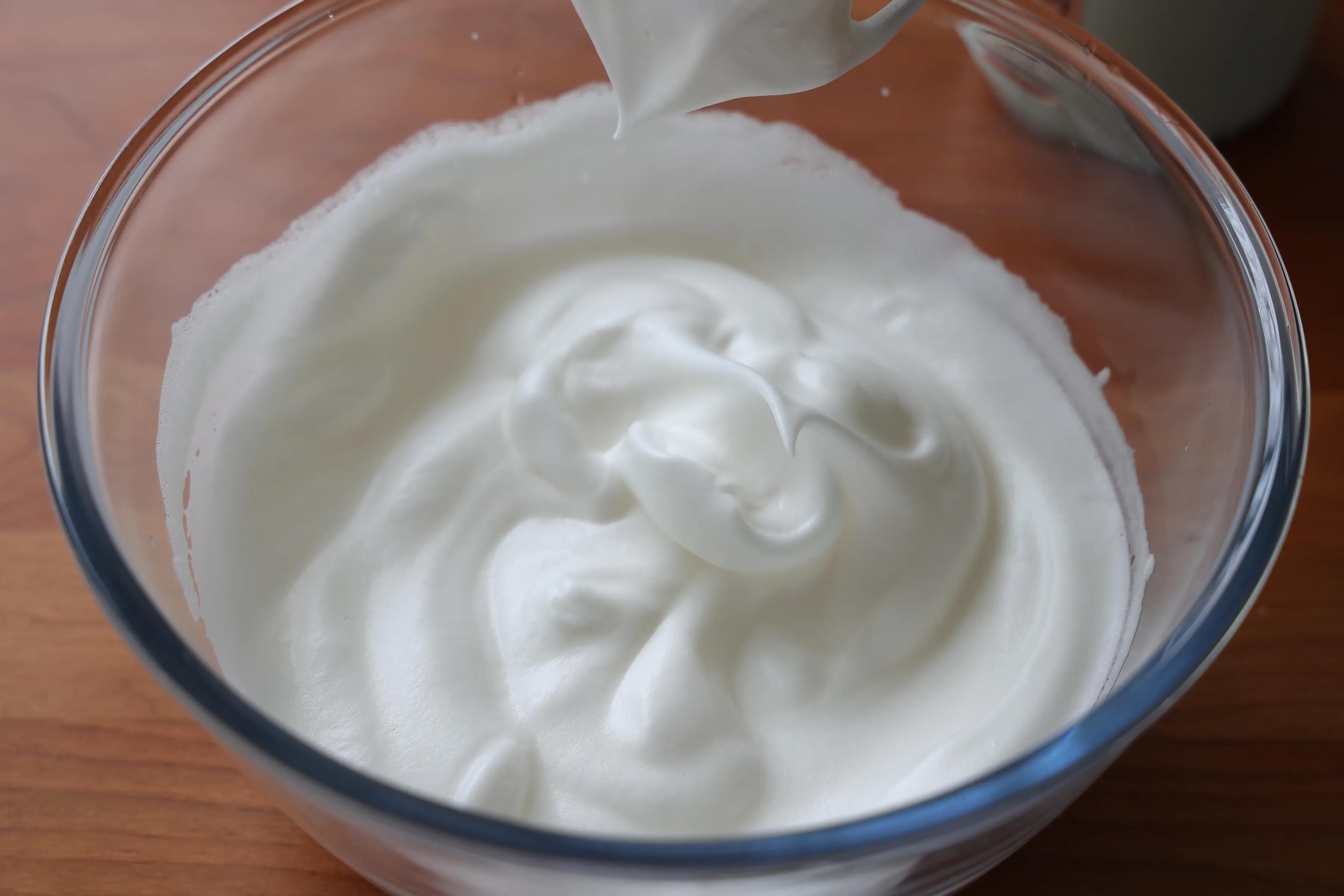 低粉|成本2块钱的北海道戚风蛋糕，教你在家做，松软爆浆，热天吃超赞