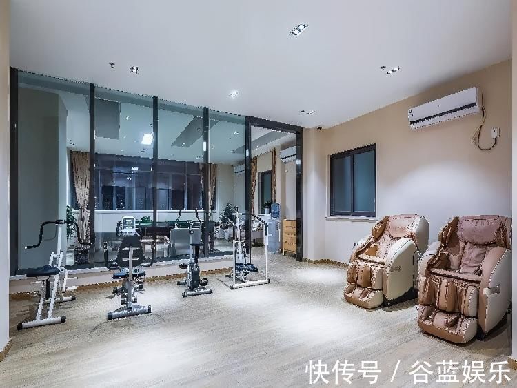 养老|怡园时代城长者公寓周年庆｜一岁一礼 一寸欢喜