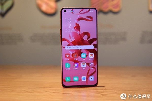 限定版|OPPOReno7红丝绒限定版，今年的年味就靠它了