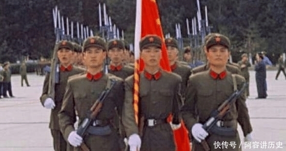 原本|中国士兵的服役期，原本为3年，为何1998年改成了2年？