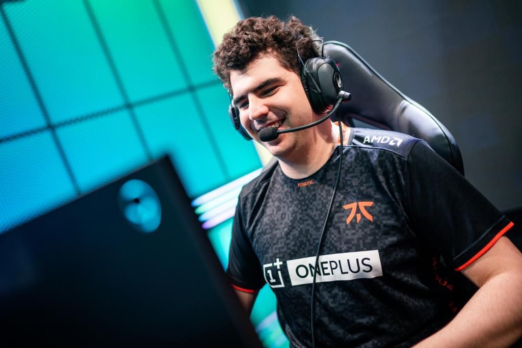 选手|Bwipo：T1所做的一切都是为了帮助Faker获得第四个S赛冠军