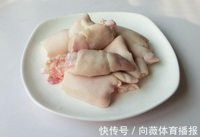 猪蹄酸辣q弹|做猪蹄,记住“1腌2泡”的窍门,猪蹄酸辣Q弹,不腥不油腻