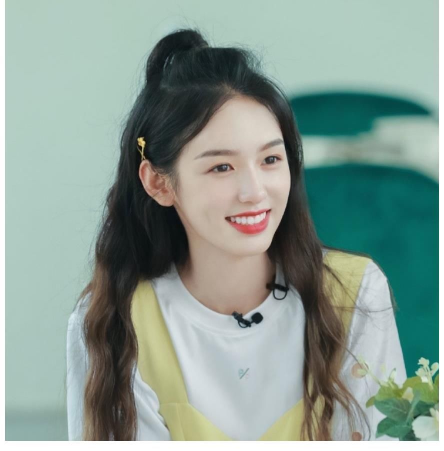 一季|中餐廳里姚安娜不認(rèn)識蔥和韭菜，周也的表情直接失控了，真是笑死了