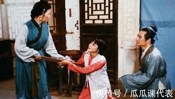 大观园@红楼梦:引发查抄大观园的绣春囊到底是谁的?王熙凤早说出答案