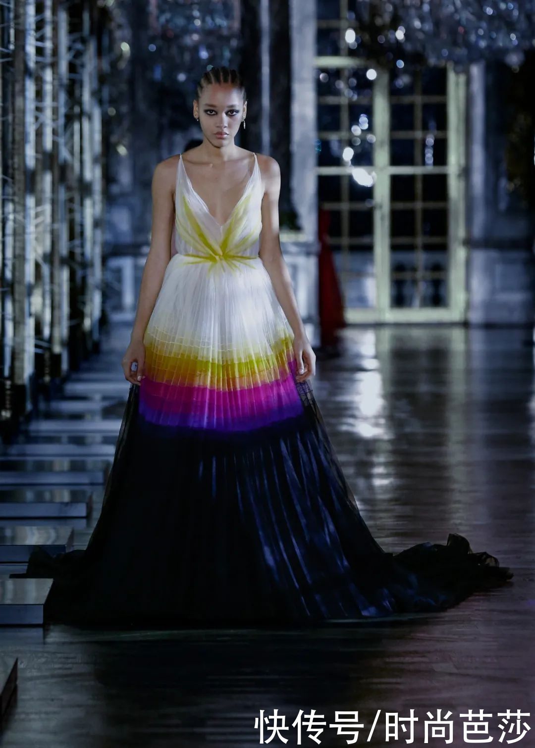 DIOR讲述的童话故事，只有成年人才能读懂