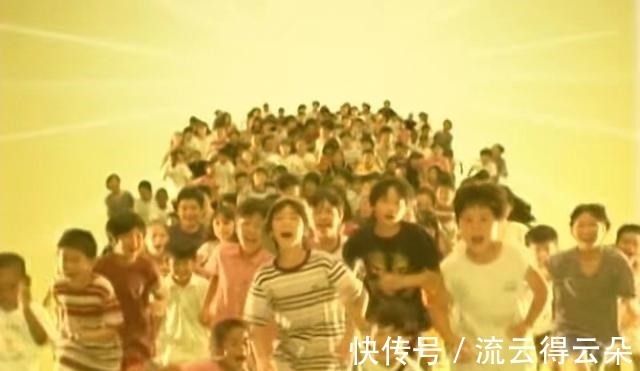 街机卡|迪迦奥特曼闪耀形态街机卡公开,明年新奥很有可能和迪迦有关!