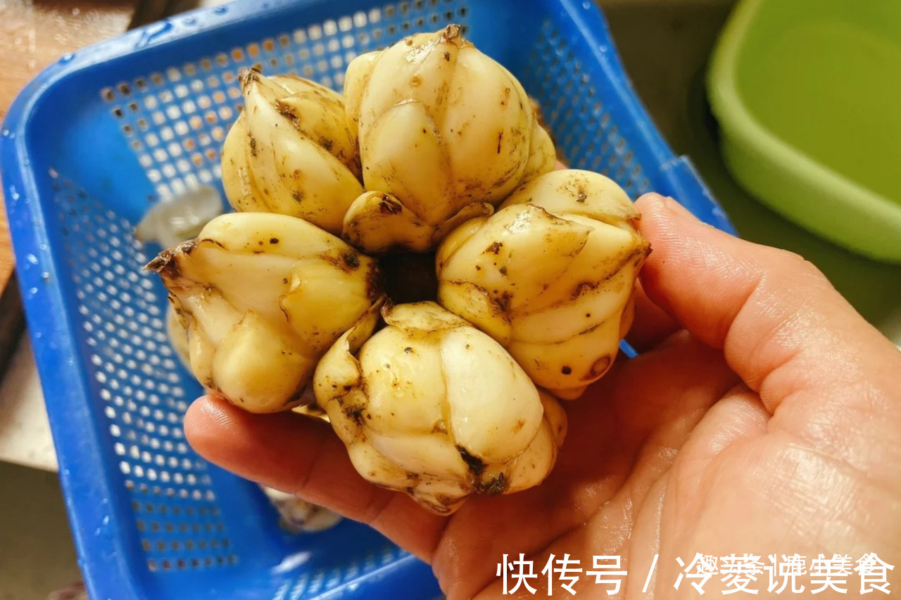 西芹|秋季干燥,建议多吃“白色食物”,润肺降燥营养高,味道特鲜甜!