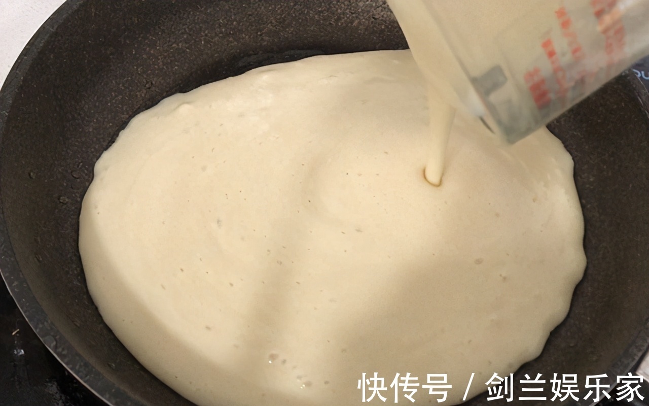 空心|手把手教你做麻团，金黄圆润，不开裂不回缩，个个空心，放凉不硬