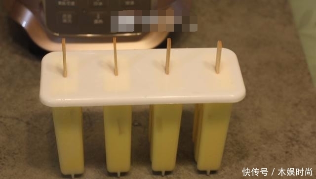 芒果棒冰|夏天来了,教大家在家做美味的冰激凌让孩子吃,关键是吃的放心