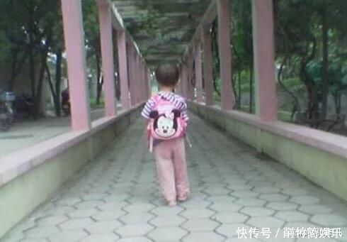 血迹|5岁女儿从幼儿园回来,裤子上沾有血迹,看到实情的妈妈气炸了