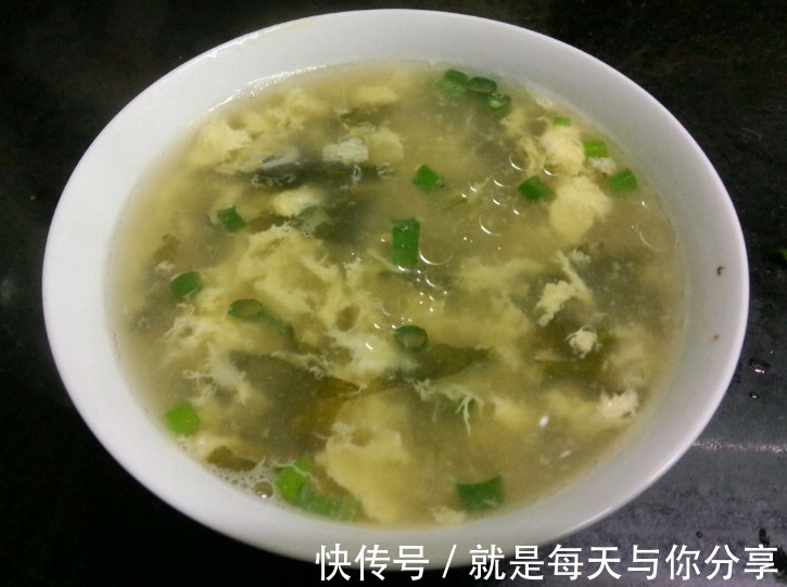 中老年人|中老年人预防尿酸高,几种高嘌呤的食物要少吃,有助于预防痛风