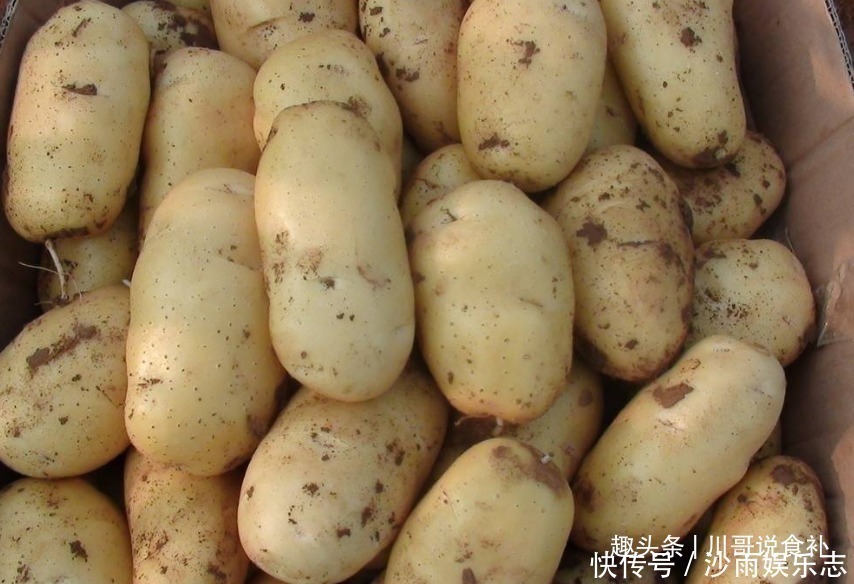 原来保存土豆这么简单，菜农教您一招，土豆放一个月不发芽不发霉