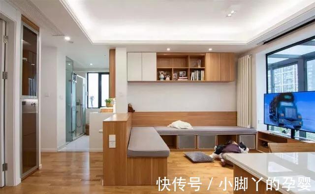 客厅|你家客厅还是沙发+茶几?早过时了,现在都这样装!