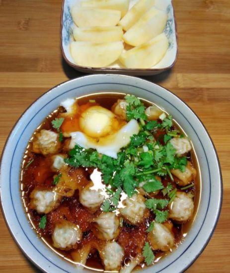 看看婆婆给我做的月子餐，好看又好吃，一个月只要200元，羡慕吗