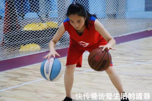 生长发育|14岁女孩身高170公分,医生:3物或是身高的加速剂,不妨常吃