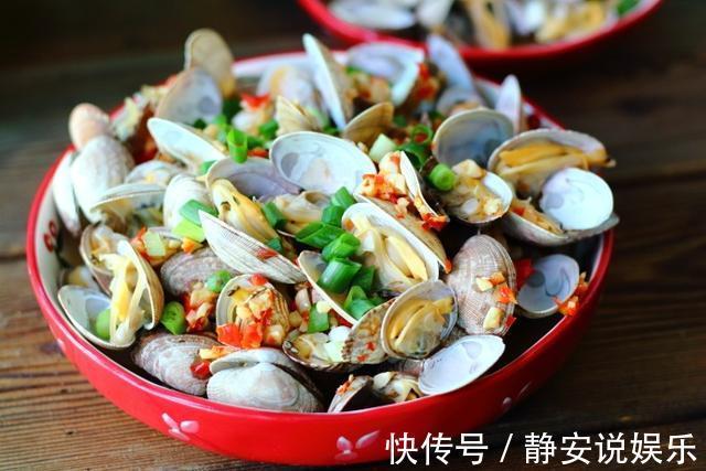 家常菜|一家三口的晚餐，4道家常菜荤素搭配，开胃又下饭，好吃又营养