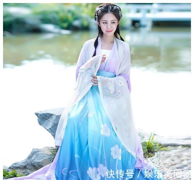 佩香@相见欢|青丝如瀑为谁留?无言独上西楼月如钩