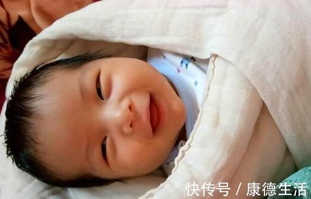 孩子|孩子的“睡姿”和性格有关,如果你家宝宝是第三种,那就恭喜你了