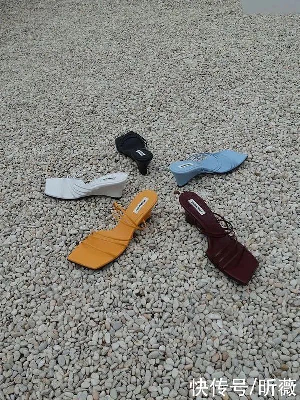 pick|2021最时髦的凉鞋，Pick这几双让你躺赢朋友圈