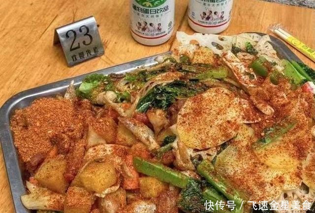  排队|成都20年老字号小店，一大盘菜50元，中途不让加菜，想吃得排队