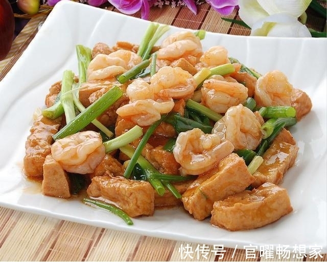 皮蛋|美食推荐蘑菇炒肉、香辣牛肉丝、虾仁豆腐球、青椒皮蛋的做法