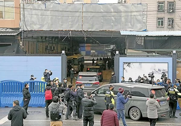 潮流复刻高仿手表批发-支持专柜实体店淘宝代理插图8 潮流复刻高仿手表批发-支持专柜实体店淘宝代理插图8