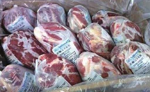 冰箱里刚拿出的冻肉 不要拿水泡教你1招 3分钟把冻肉解冻!