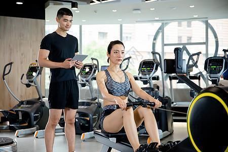 健身房|去健身房健身，新手一定要知道的5个知识点，学会后训练效果倍增