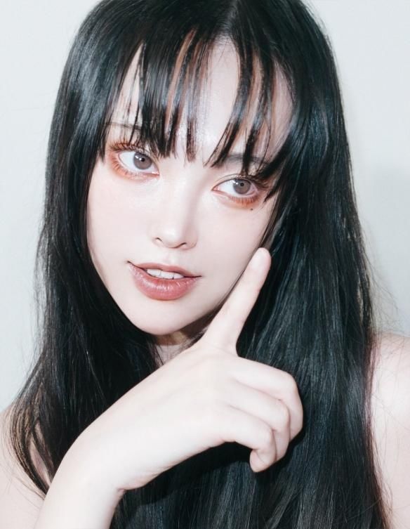 高颜值+化妆技巧=男女通杀！韩国美少女COS富江走红