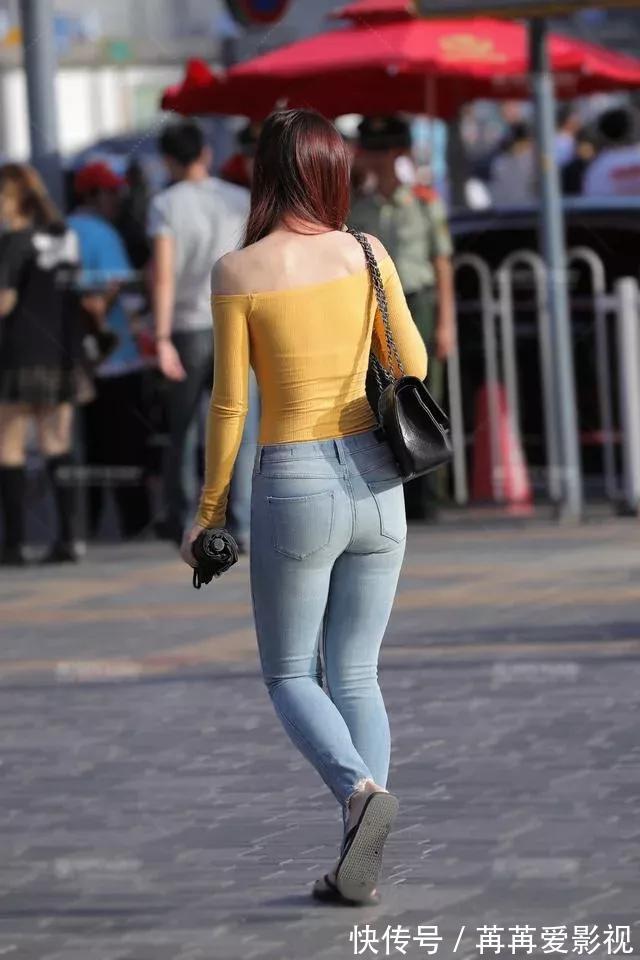 美女|微胖的美女,?破洞牛仔裤也可以装扮出御姐风格,圆满诱人