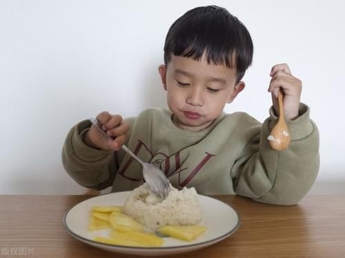  水果|小孩积食吃什么水果好？有哪些方法可以缓解呢？