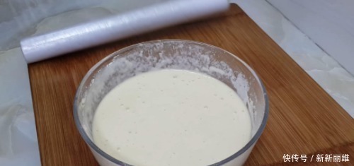 面粉新吃法,手不沾面,比油条做法简单,比馅饼好吃,越吃越想吃