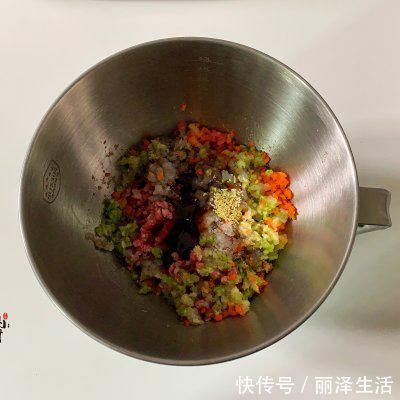 这道香辣拌三鲜饺子连续吃了3碗，全家人都一致好评