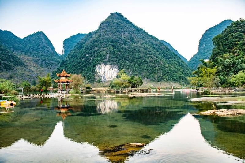 鹅泉鲤跃三层浪，广西靖西好风光，赶紧来此景区偷得浮生几日闲吧