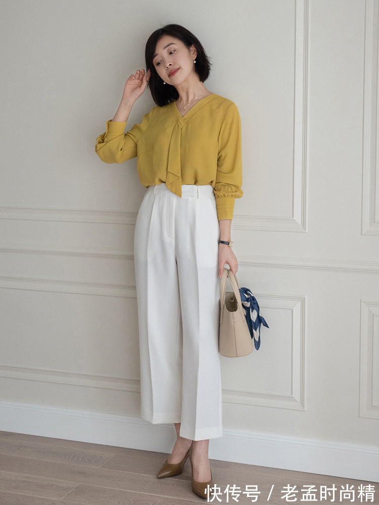 搭配|秋季不要瞎打扮,针织衫搭配百褶裙温柔优雅又保暖,美得高级